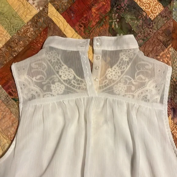 RW&Co sleeveless blouse - Picture 3 of 4